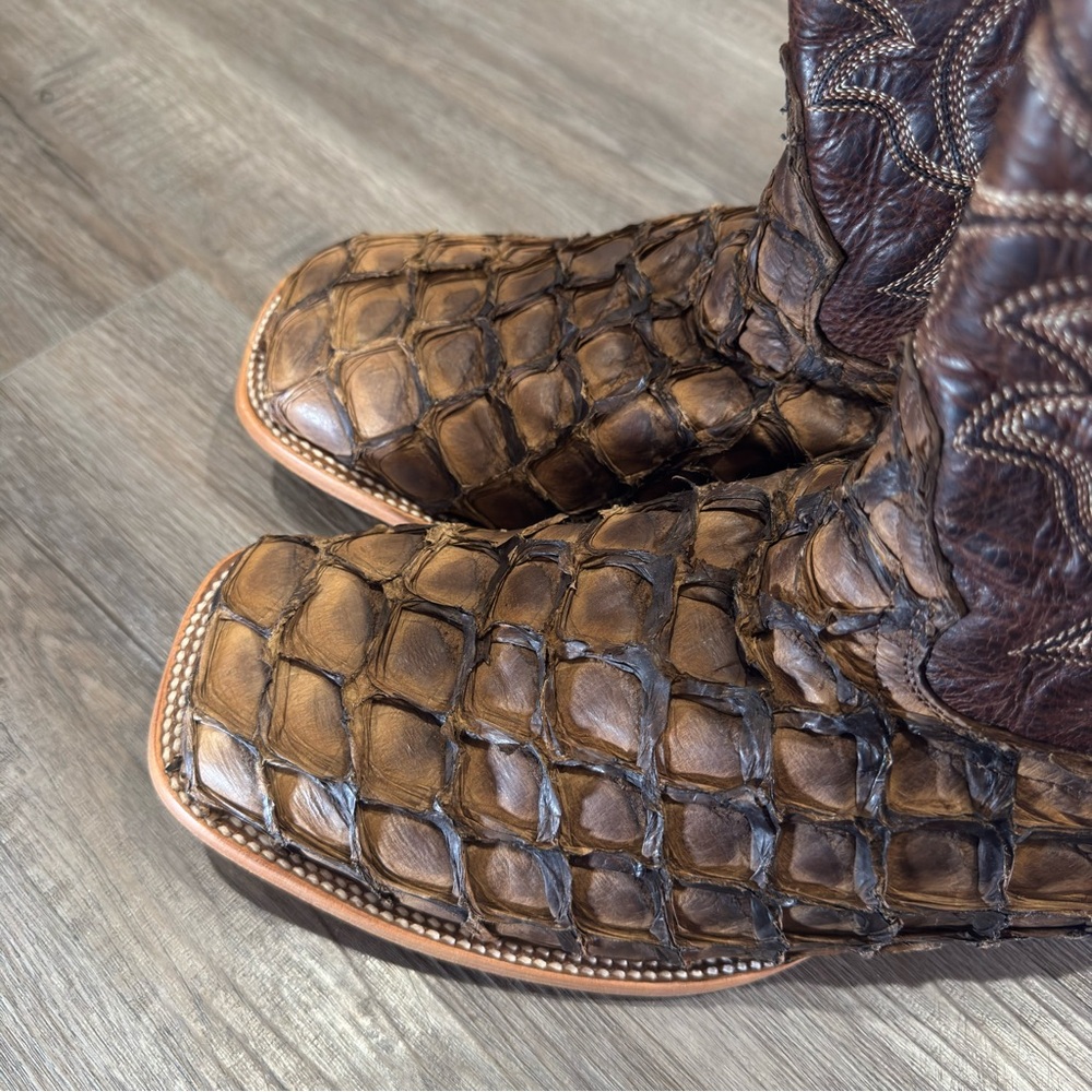 Cody James Pirarucu Broad Square Toe Exotic Boots - Picture 13 of 14